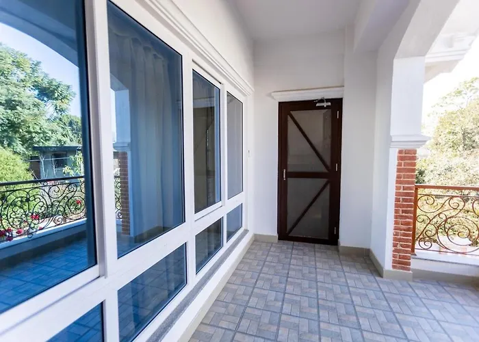 2bhk With Private Balcony Apartamento