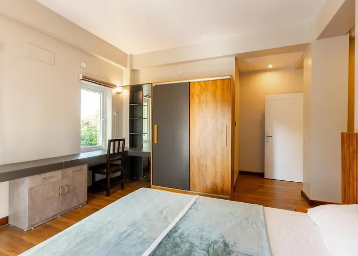 2bhk With Private Balcony Apartamento *