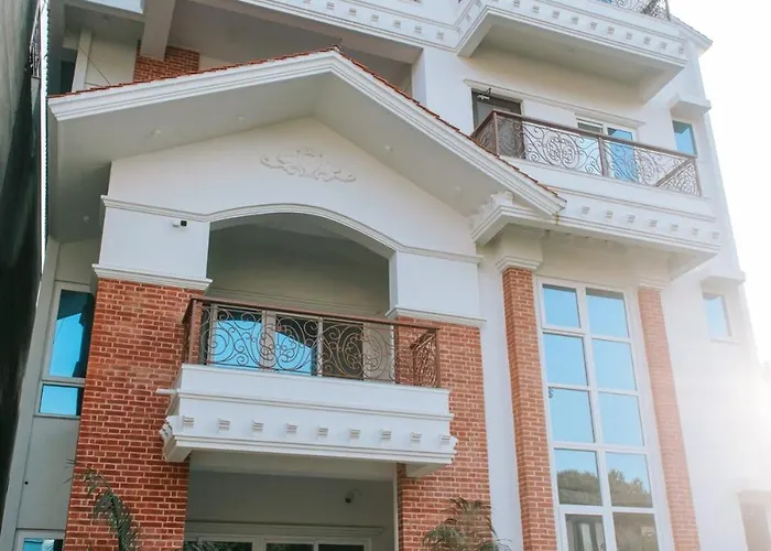 2bhk With Private Balcony Apartamento